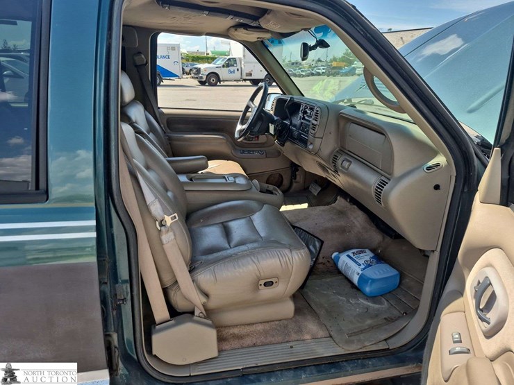1997-chevrolet-tahoe-image-35