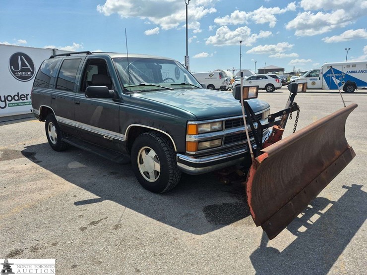 1997-chevrolet-tahoe-image-3