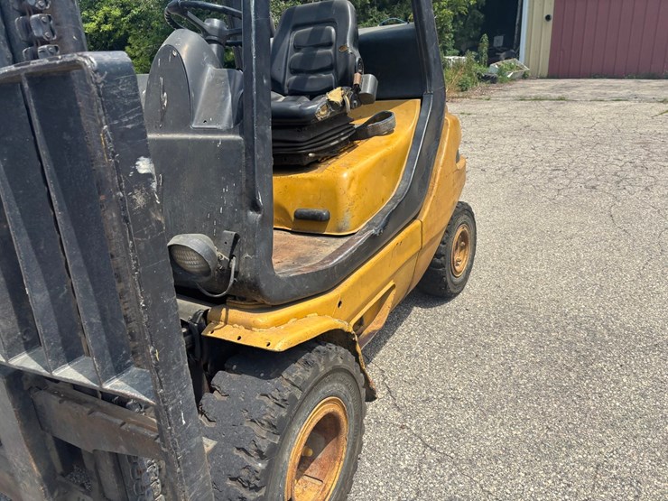 #2246-•-baker-forklift-image-7