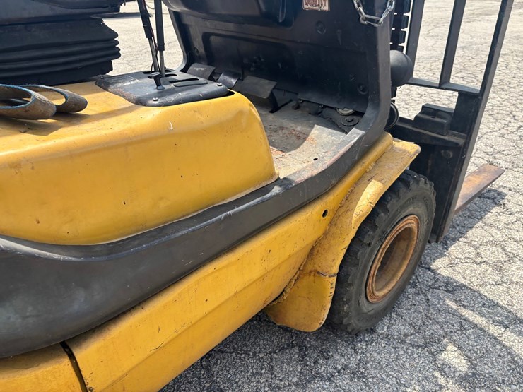 #2246-•-baker-forklift-image-19