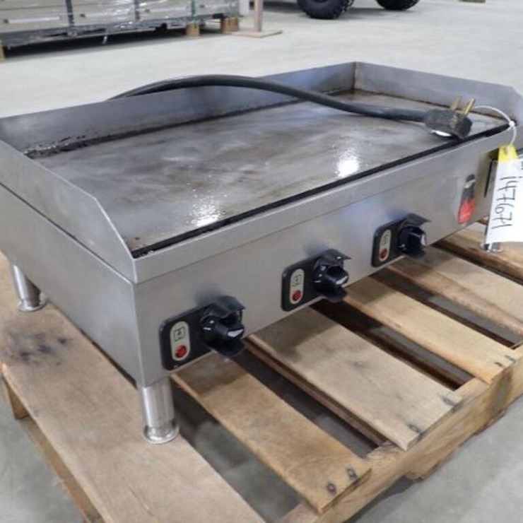 Vollrath Cayenne 35 In. Commercial Electric