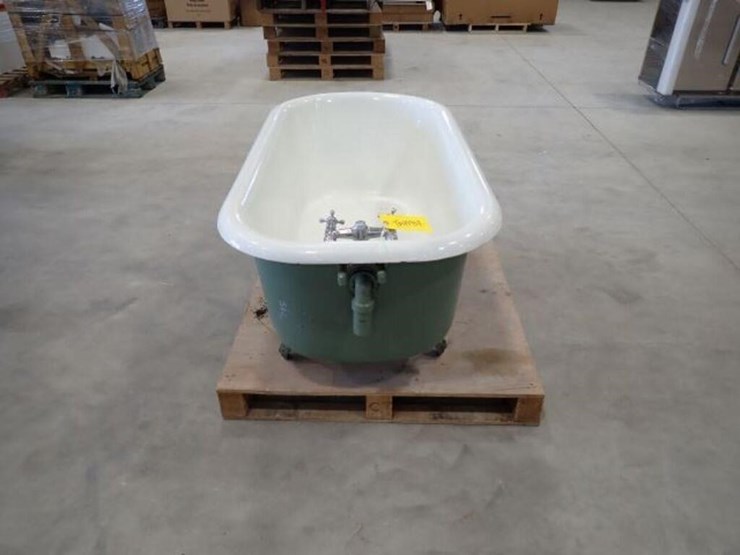 1931-ssm-co-ltd-5-ft-claw-foot-bathtub-image-3