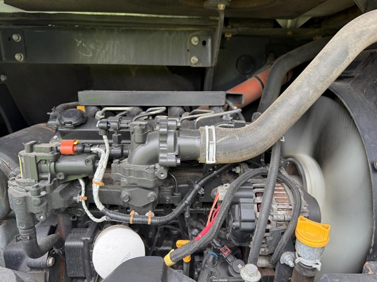 2022-bobcat-e88-image-15