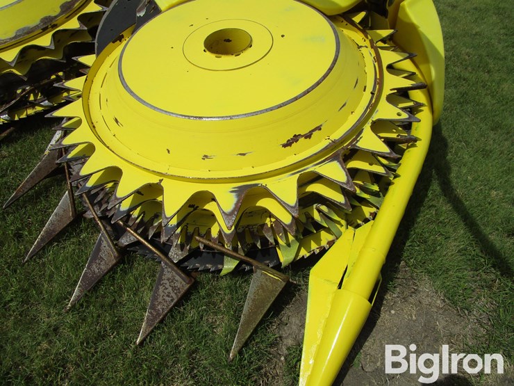 2019-john-deere-772-image-9