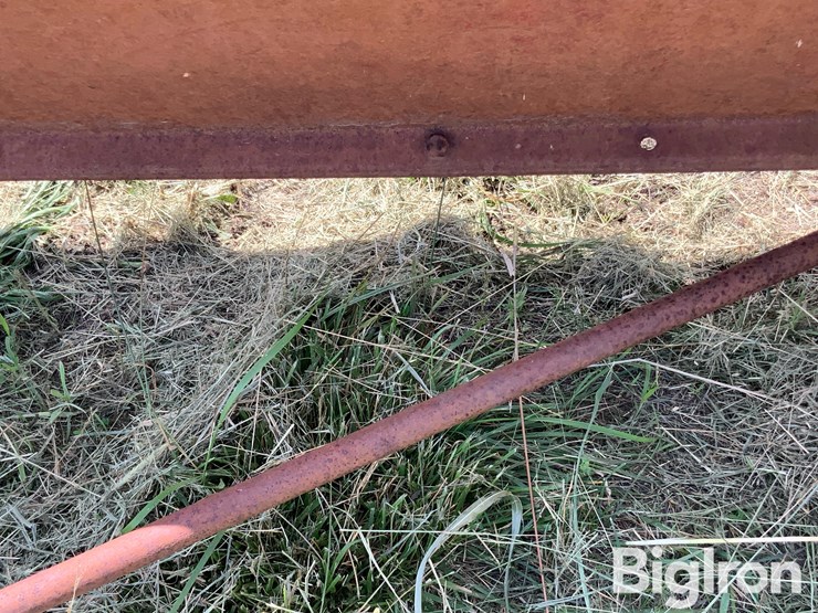 international-mccormick-no.-7-drop-spreader-image-12