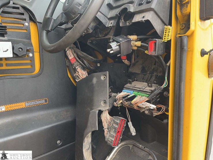 non-operable-2020-mack-lr-t/a-refuse-truck-image-21