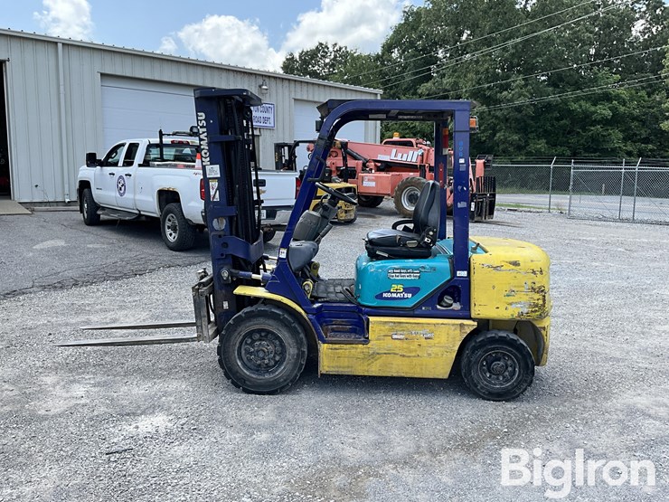 komatsu-fg25t-12-image-8