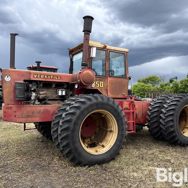 1975 VERSATILE 850