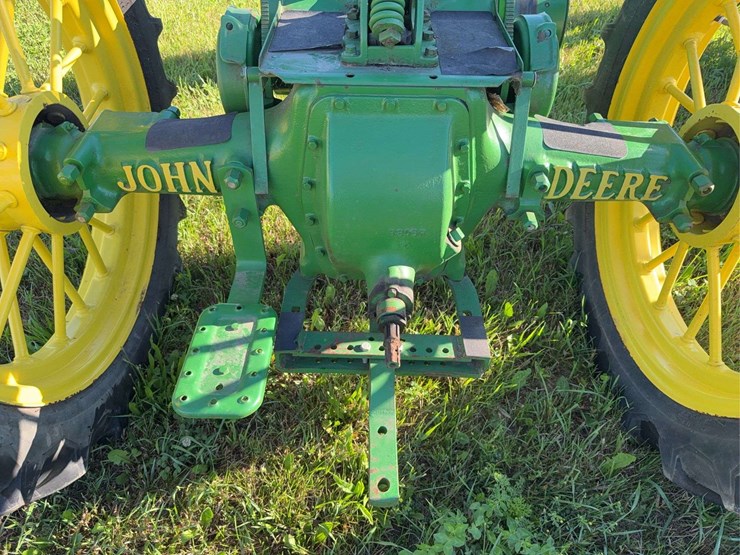 john-deere-model-b-image-4