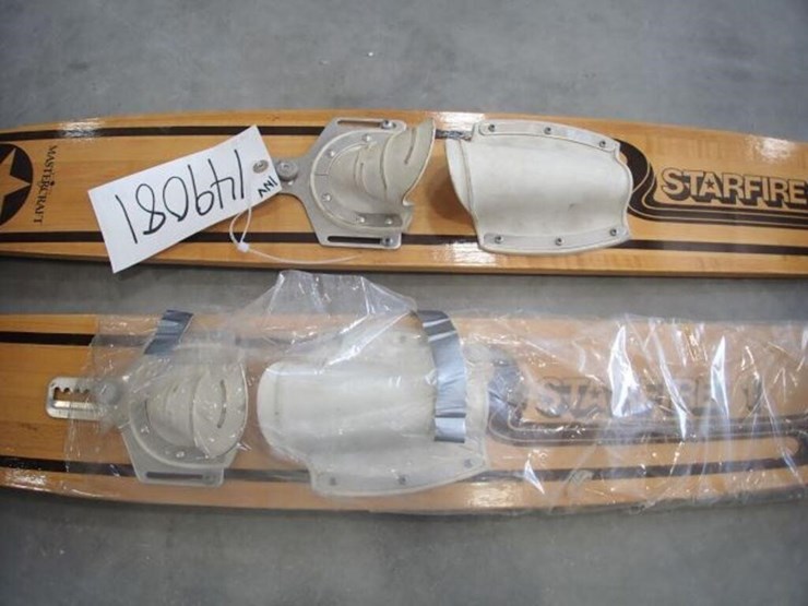 starfire-water-skis-image-7