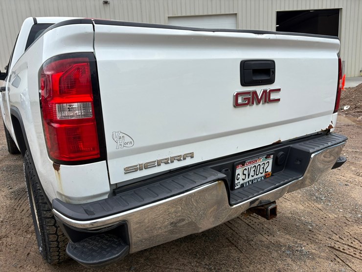 2016-gmc-1500-image-15