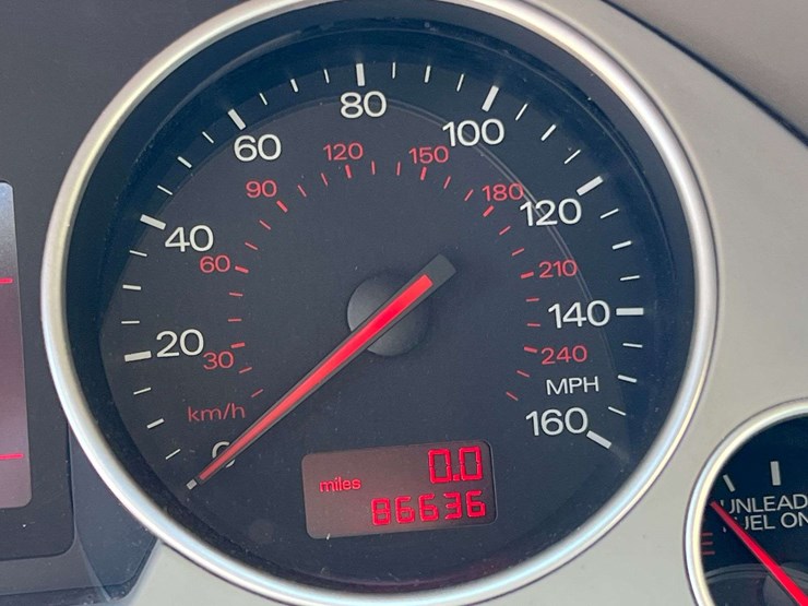 2004-audi-a4-convertable-(86,623-miles)-image-32
