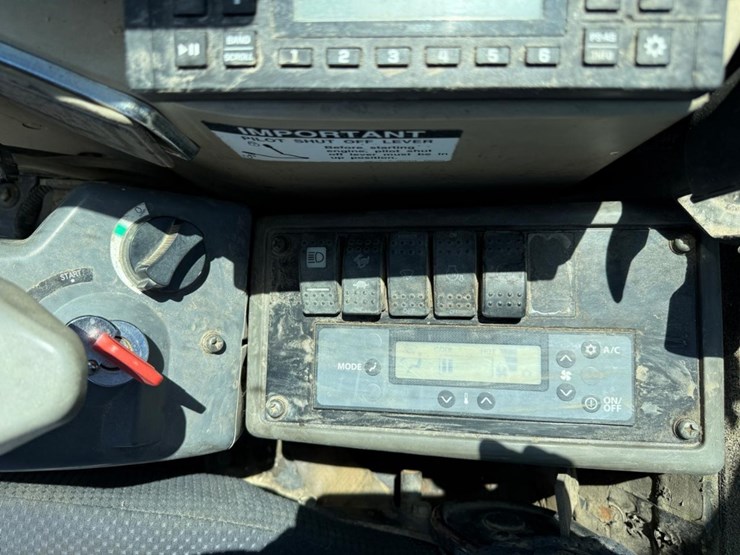 deere-50d-image-25