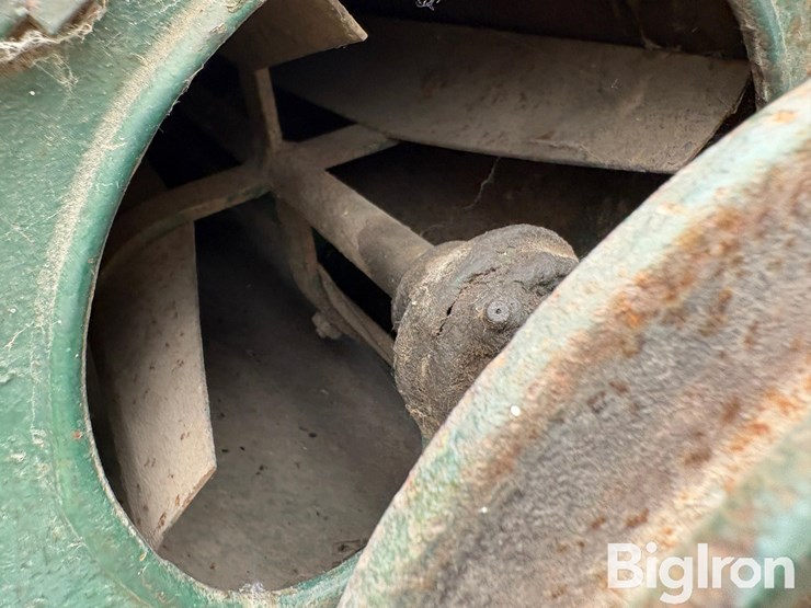 john-deere-4b-image-8
