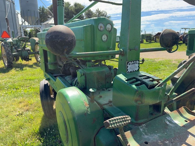 john-deere-model-b-image-8