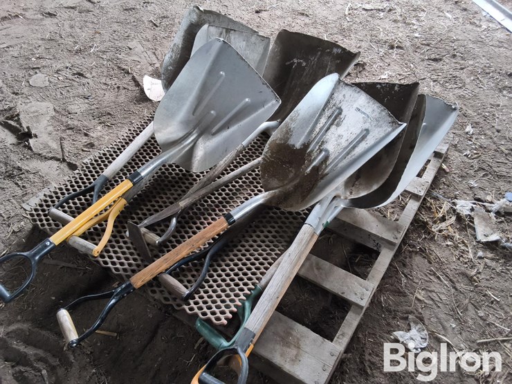 scoop-shovels-image-1