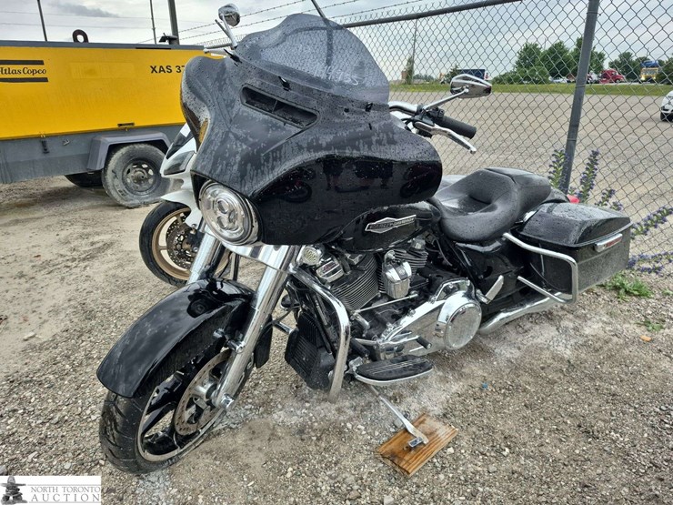 non-operable-2022-harley-davidson-street-glide-image-1