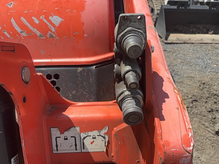 2021-kubota-scl1000-image-10