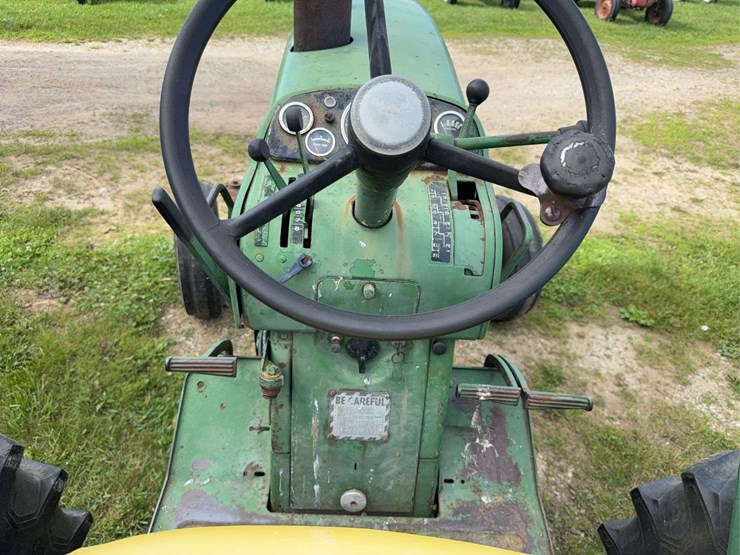 john-deere-3010-image-8