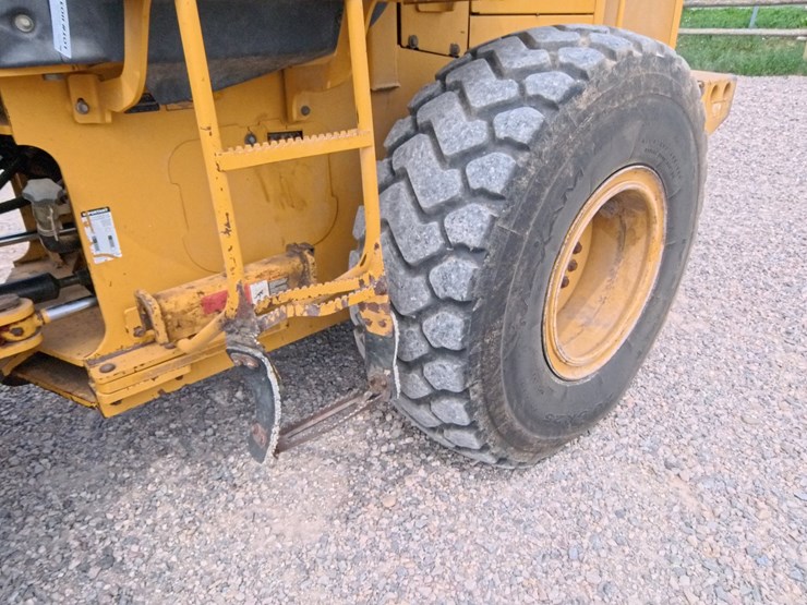 2006-deere-544j-image-39