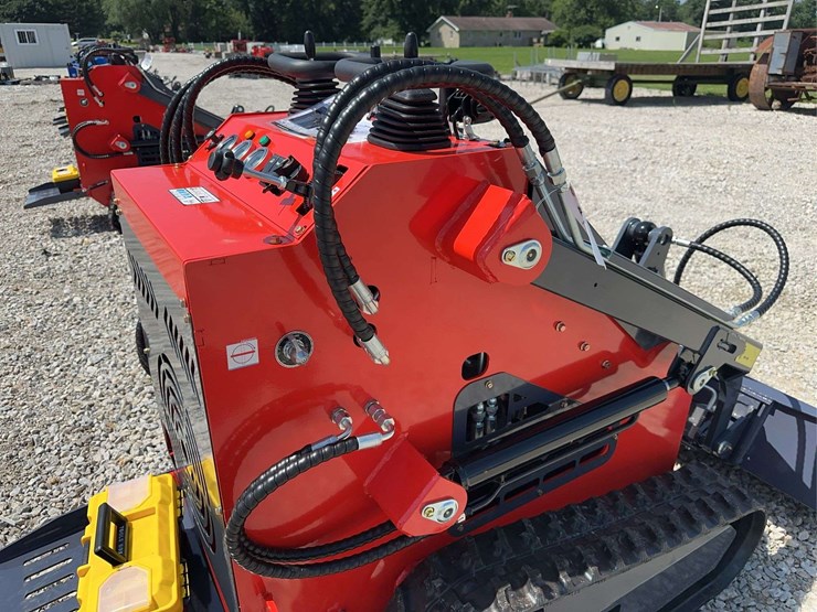 2026-zjg-zj-380-tracked-mini-skid-steer-loader-image-16