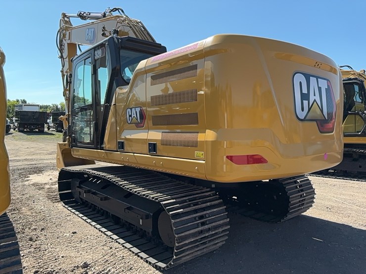 caterpillar-320gc-image-23