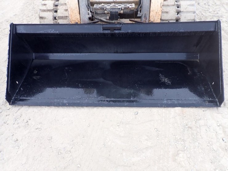 wildcat-84"-skid-steer-gp-bucket-image-2