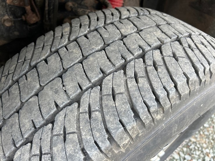 2012-ford-f350-image-46