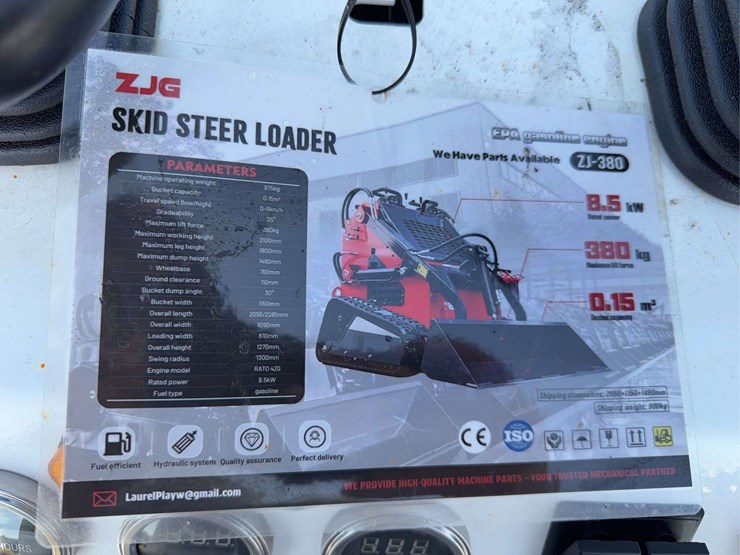 2026-zjg-zj-380-tracked-mini-skid-steer-loader-image-2