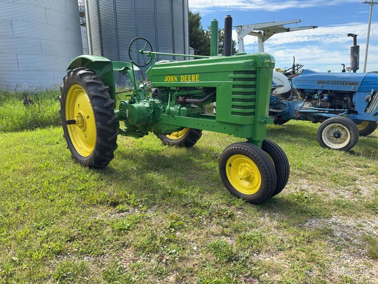 john-deere-model-b-image-3