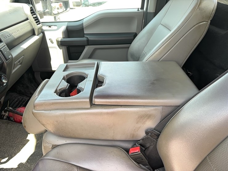 2020-ford-f350-image-17