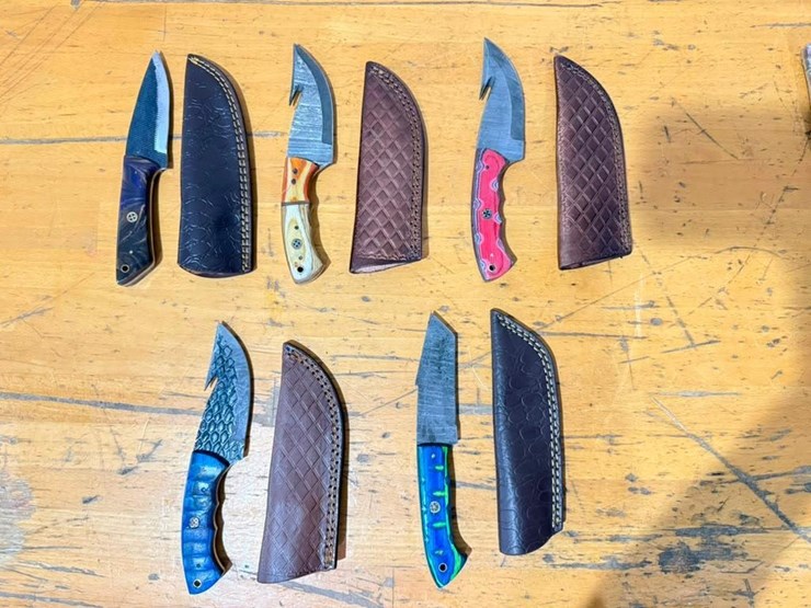 qty-(5)-handmade-fixed-blade-hunting-&-gut-hook-knives-w/-leather-sheaths-image-1