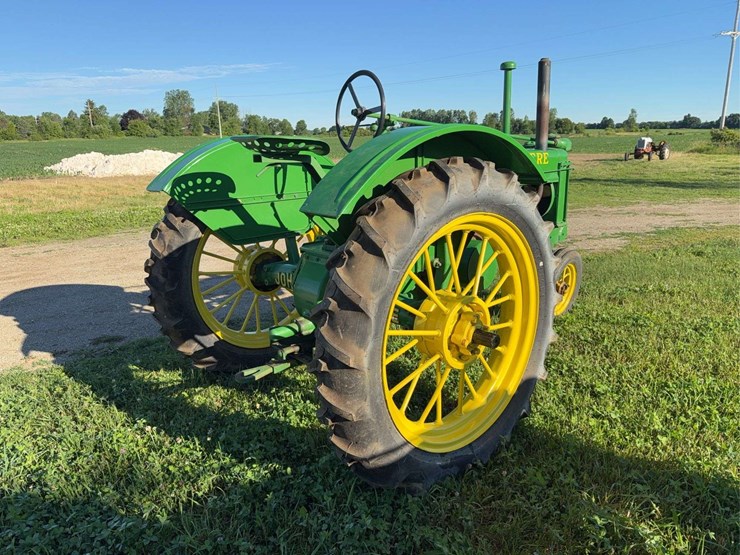 john-deere-model-b-image-4
