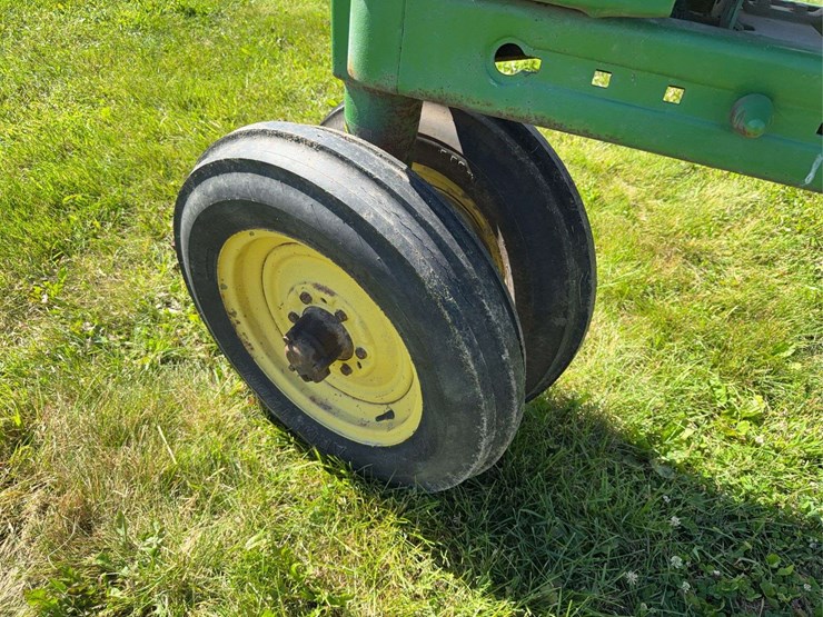 john-deere-model-b-image-13
