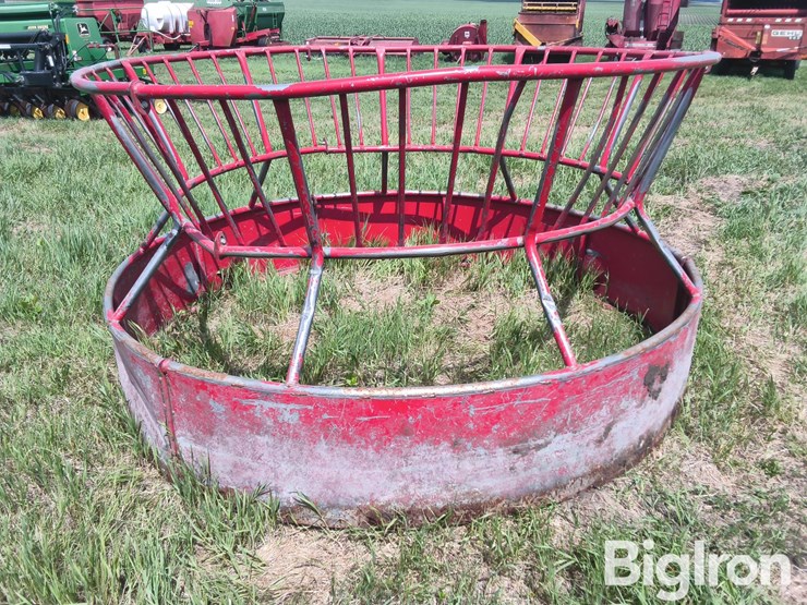 bale-feeder-image-4