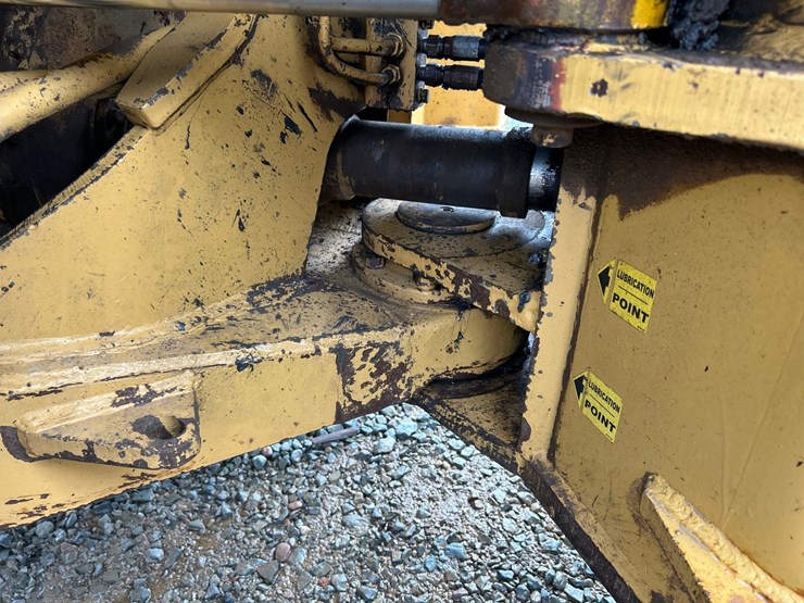 caterpillar-815a-image-18