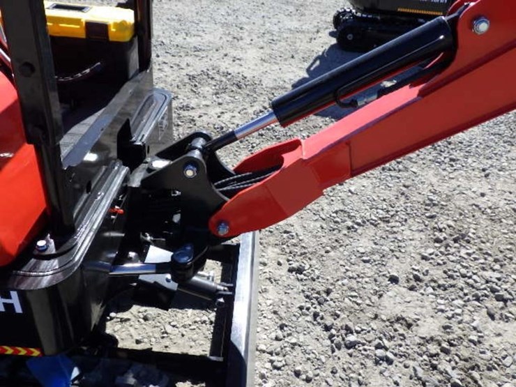 2026-tpm-tpm-18hh-hydraulic-excavator-image-11