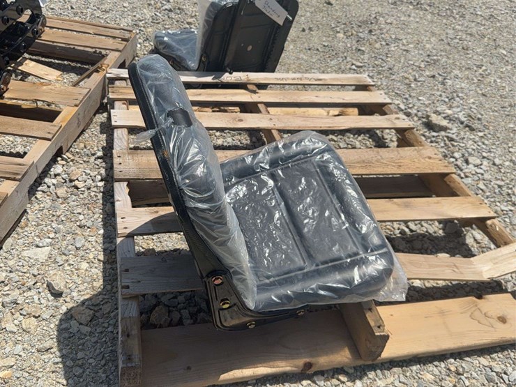 replacement-operator-seat-for-construction-equipment-image-4