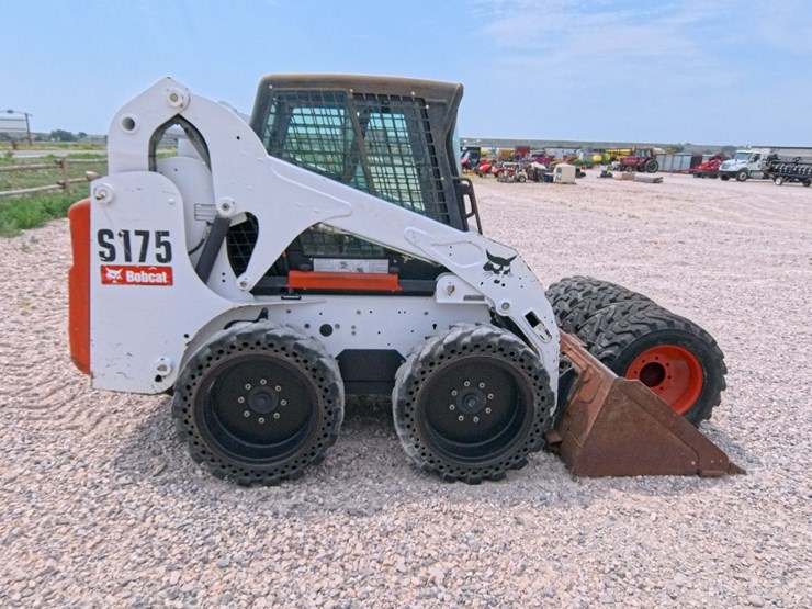 2008-bobcat-s175-image-7