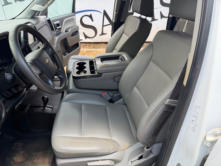2019-chevrolet-silverado-1500-image-37