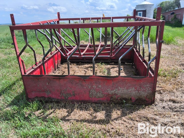 bale-feeder-image-8