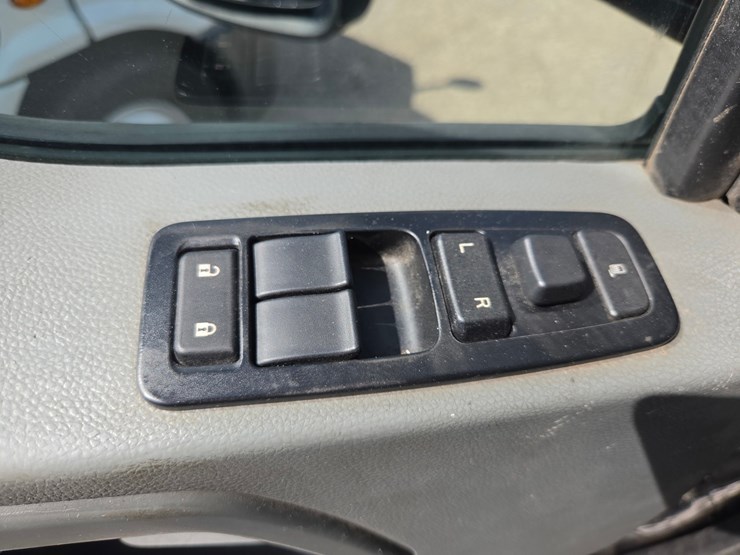 2015-kenworth-t680-image-61
