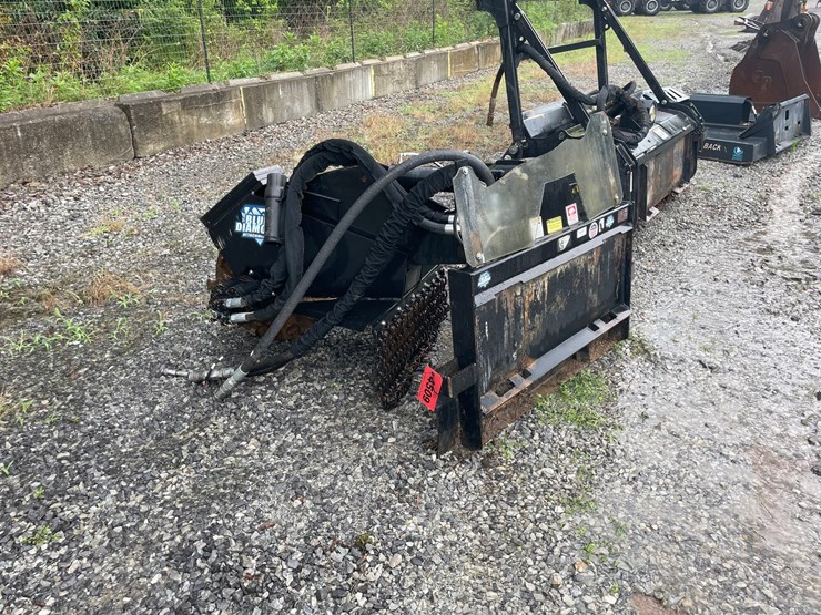 #4509-•-blue-diamond-swing-arm-stump-grinder-image-6