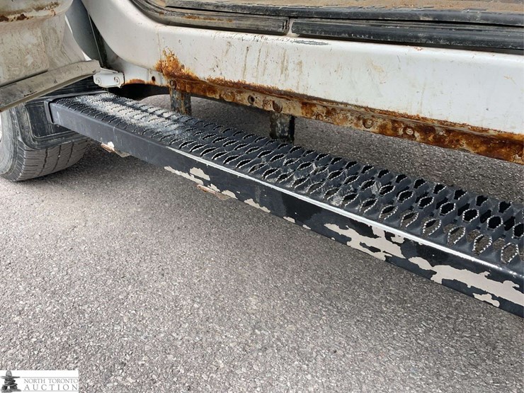 2015-ford-f350-image-43