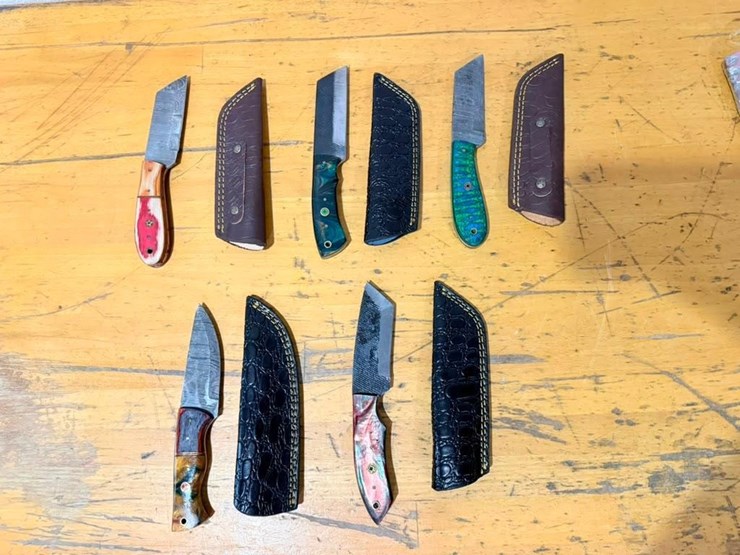 qty-(5)-handmade-fixed-blade-utility-&-hunting-knives-w/-leather-sheaths-image-1