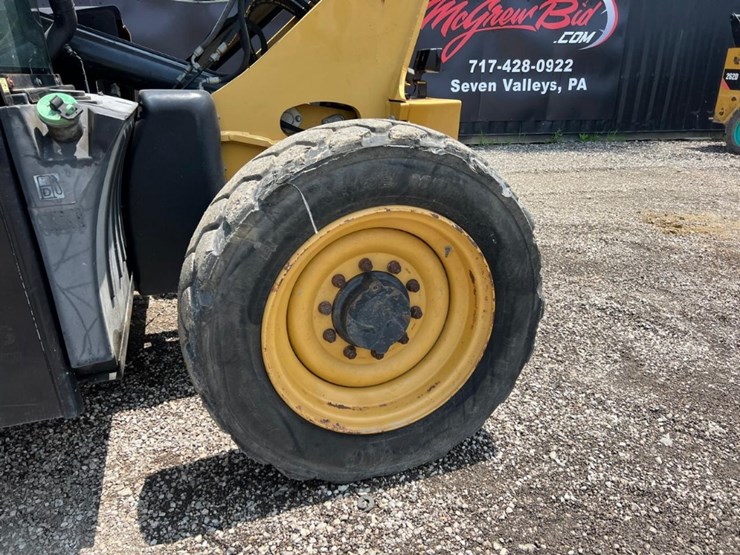 caterpillar-tl642c-image-17