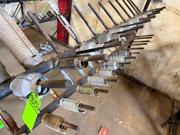 (10-x-$)-1348-spear-grapples-image-1