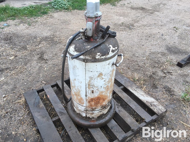 balcrank-2854-50:1-pneumatic-piston-grease-pump-image-6