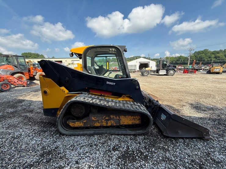 jcb-300t-image-5