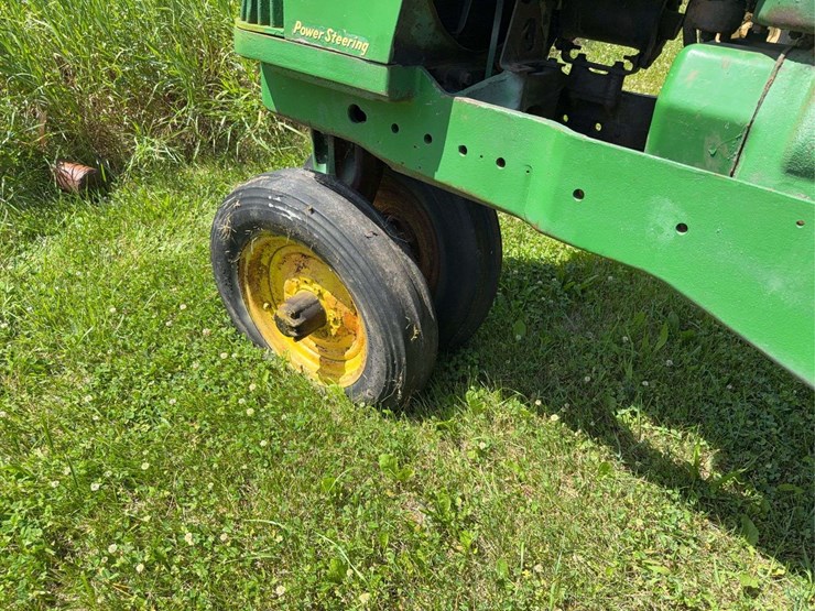 john-deere-70-image-10